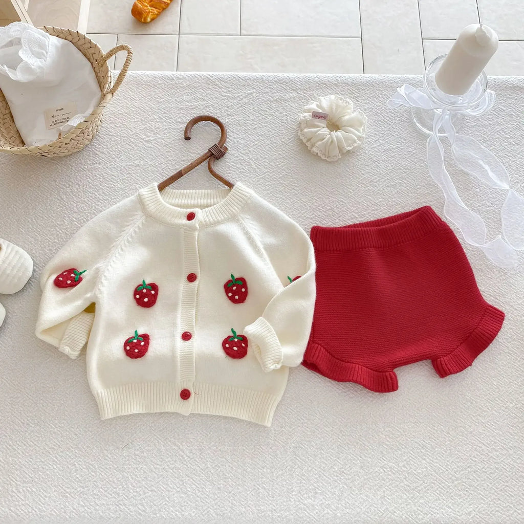 2026 Spring Korean Infant Baby Girl Cotton Knit Set Newborns Strawberry Embroidered Cardigan Ruffle Bloomer Shorts 2pcs Suit